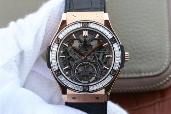 How to buy a Hublot replica watch in Saint Vincent and the Grenadines?