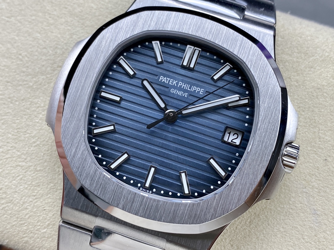 Patek Philippe 5811G Nautilus