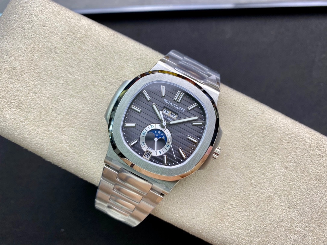 Patek Philippe Nautilus Annual Calendar 5726