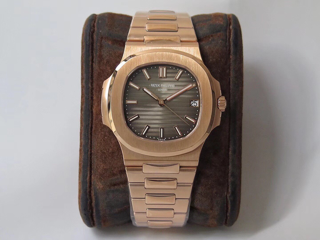 Patek Philippe Nautilus 18 K Rose Gold  -1:1 Superclone