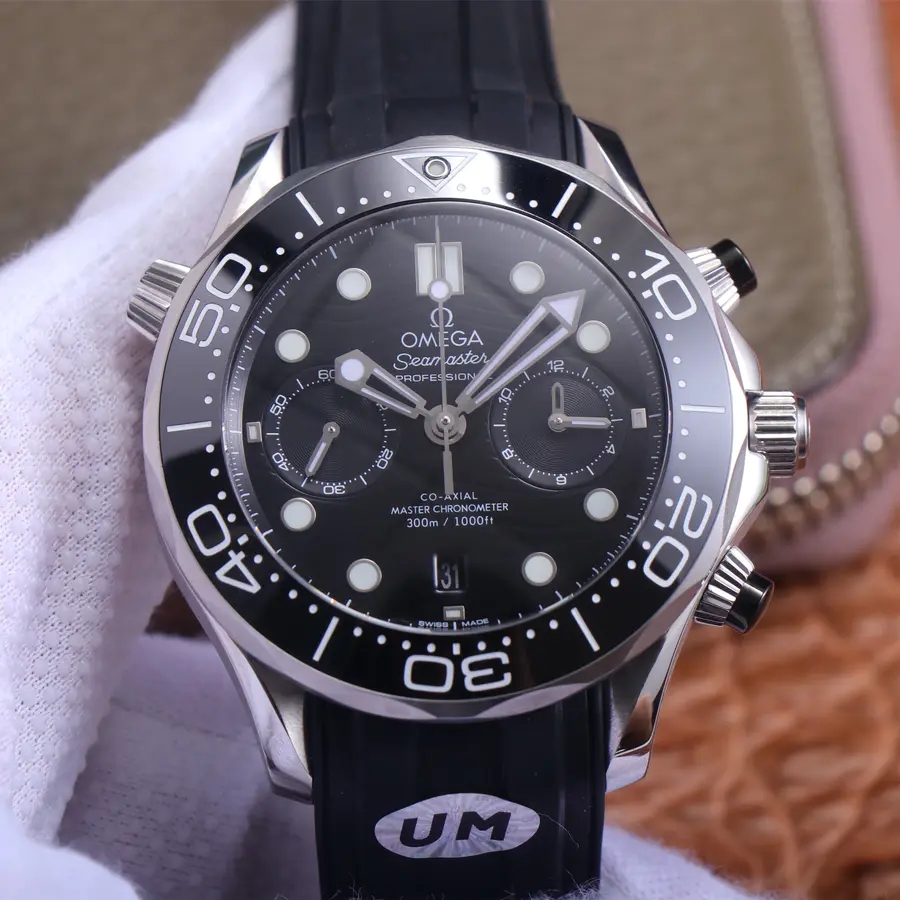 Super Clone Watch: Omega's  Seamaster 300 1:1 Superclone